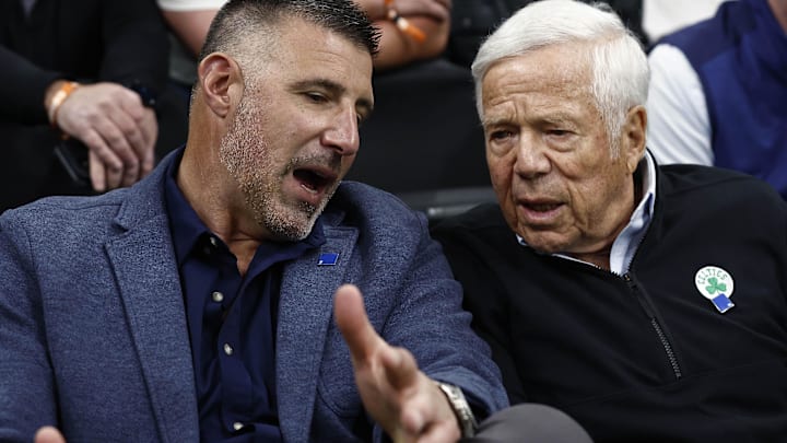 Apr 23, 2025; Boston, Massachusetts, USA; New England Patriots head coach Mike Vrabel, left, talks with Patriots owner Robert Kraft courtside during the second half of game two of the first round of the 2024 NBA Playoffs between the Boston Celtics and the Orlando Magic at TD Garden. Mandatory Credit: Winslow Townson-Imagn Images