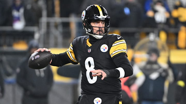 Aaron Rodgers and the Steelers are home underdogs against the Texans.