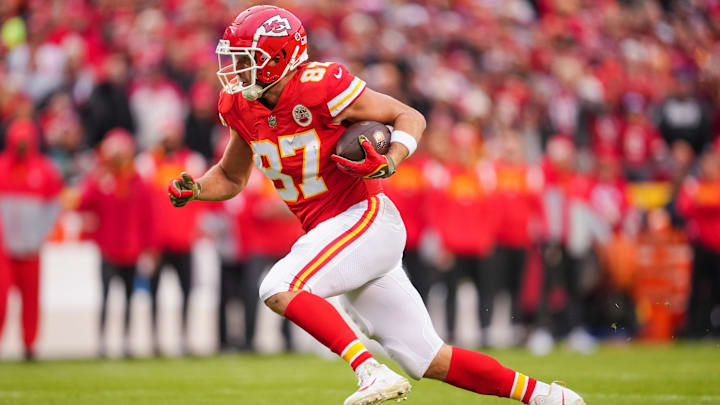 Kansas City Chiefs tight end Travis Kelce (87) 