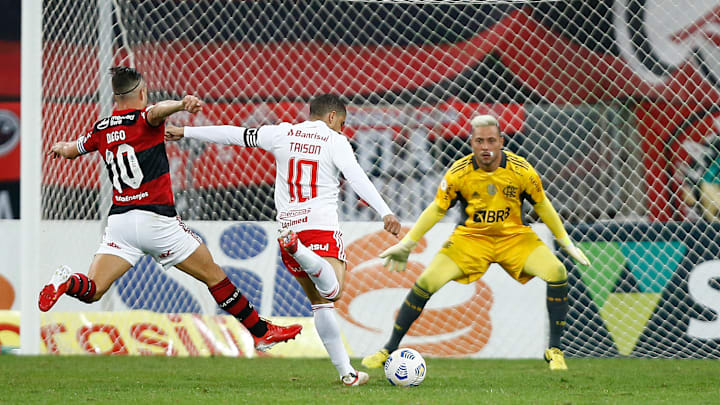 Flamengo e Inter fazem um dos grandes jogos da rodada