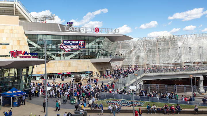 The wind is blowing out upwards of 20-plus mph today at Target Field in Minneapolis for the Colorado Rockies vs. Minnesota Twins.