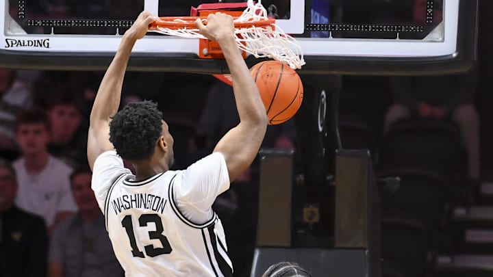 Vanderbilt takes on Arkansas in a pick'em game on Tuesday night.