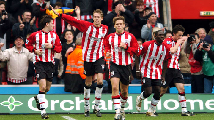 Soccer - FA Cup - Fourth Round - Southampton v Portsmouth - St.Mary's Stadium Soccer - FA Cup - Fourth Round - Southampton v Portsmouth - St.Mary's Stadium