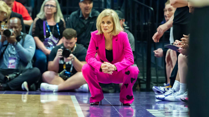 Tigers Head Coach Kim Mulkey, LSU Tigers Women’s Basketball take on the South Carolina Gamecocks at the Pete Maravich Assembly Center in Baton Rouge, LA. Saturday, Feb. 14, 2026.