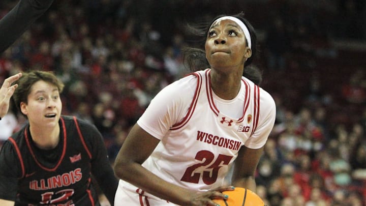 Wisconsin's Serah Williams had a big game as the Badgers improved to 10-2 with a win over UAlbany.