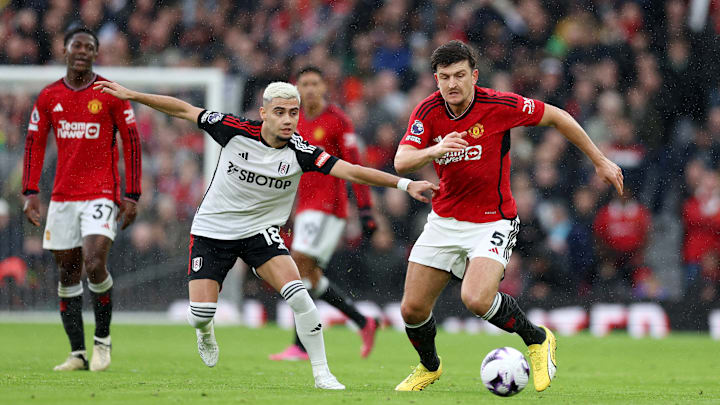 Manchester United v Fulham FC - Premier League