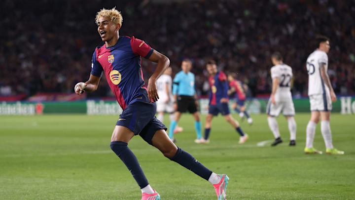 Lamine Yamal après son but face à l'Inter Milan Lamine Yamal après son but face à l'Inter Milan