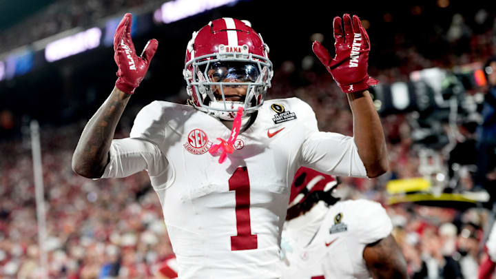 Alabama 's Isaiah Horton (1) celebrates an Alabama touchdown during the College Football Playoff game between the University of Oklahoma Sooners (OU) and the Alabama Crimson Tide at the Gaylord Family - Oklahoma Memorial Stadium in Norman, Okla., Friday Dec. 19, 2025.