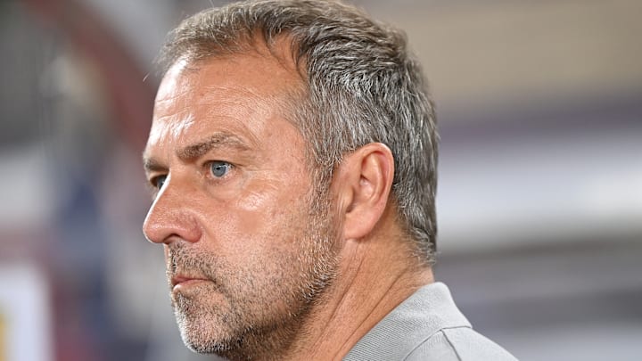 Hansi Flick lors de la rencontre entre l'AS Monaco et le FC Barcelone