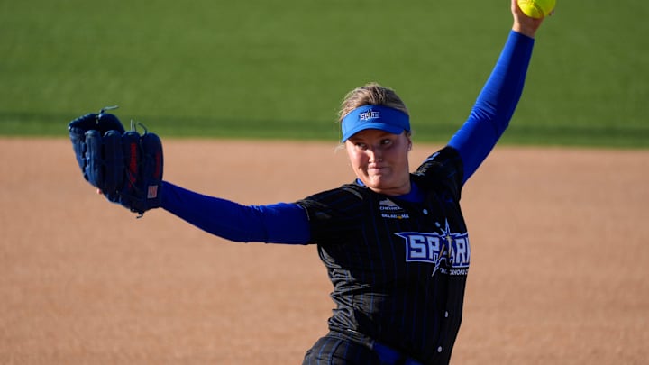Pitcher Kelly Maxwell of the AUSL team Cascade plays for the Oklahoma City Spark during an independent pro softball game against the Florida Vibe at Oklahoma Christian University on July 22 in Edmond, Okla.