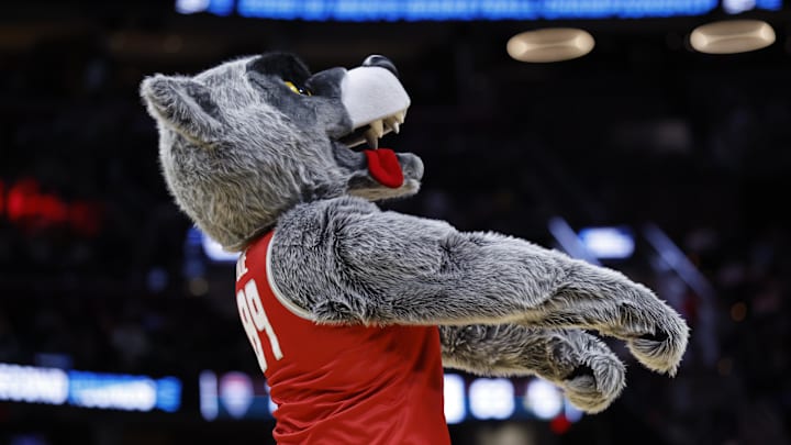New Mexico Lobos mascot “Lobo Louie”. 