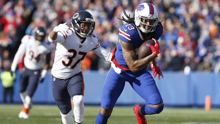 Buffalo Bills wide receiver Kelvin Benjamin makes a catch against the Chicago Bears.