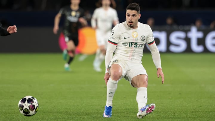 Paris Saint-Germain v Chelsea FC - UEFA Champions League 2025/26 Round of 16 First Leg