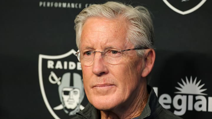 Las Vegas Raiders Introduce Geno Smith