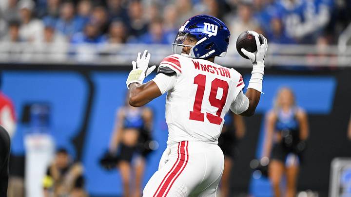 Jameis Winston is returning for his second season on the Giants.