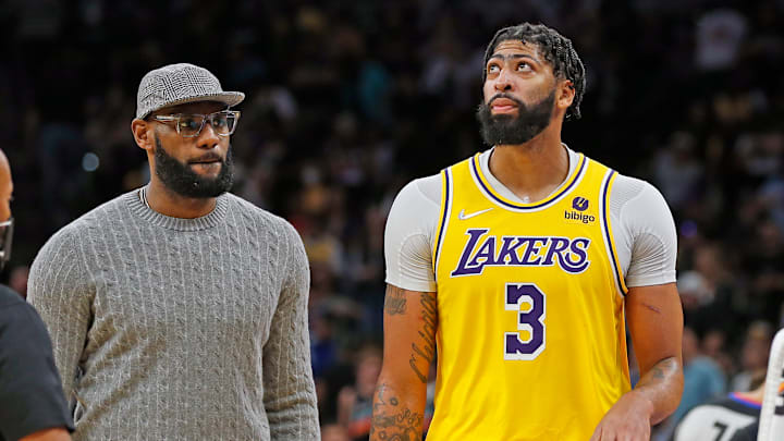 LeBron James y Anthony Davis no jugarán ante Raptors