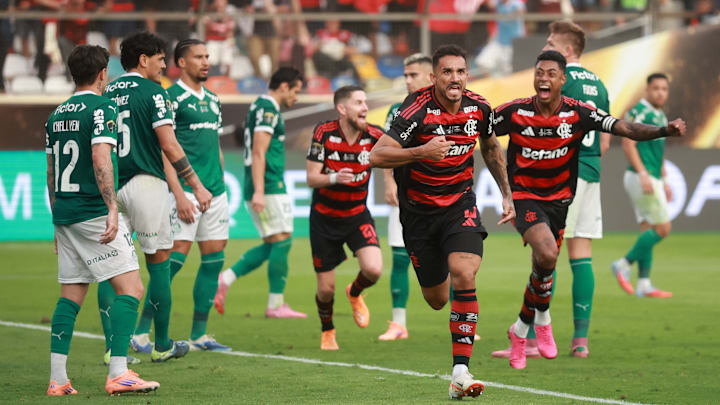 Autor de gol na final de 2011, quando estava no Santos, Danilo novamente mostrou "que tem estrela"