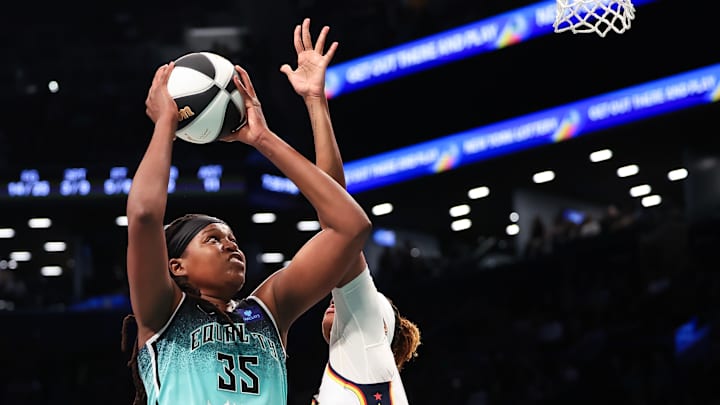 Indiana Fever v New York Liberty