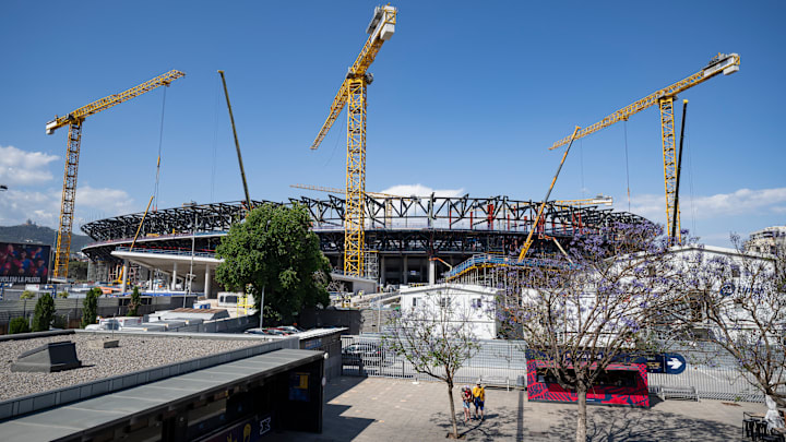 Les travaux de rénovation du Camp Nou touchent à leur fin. Les travaux de rénovation du Camp Nou touchent à leur fin.