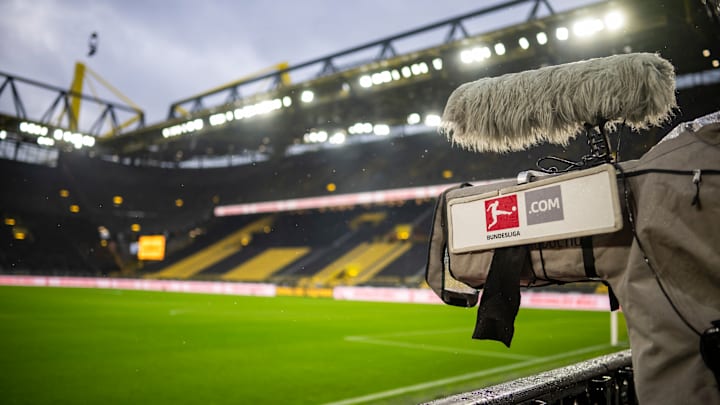 Im Januar geht die Bundesliga endlich wieder los. Im Januar geht die Bundesliga endlich wieder los.