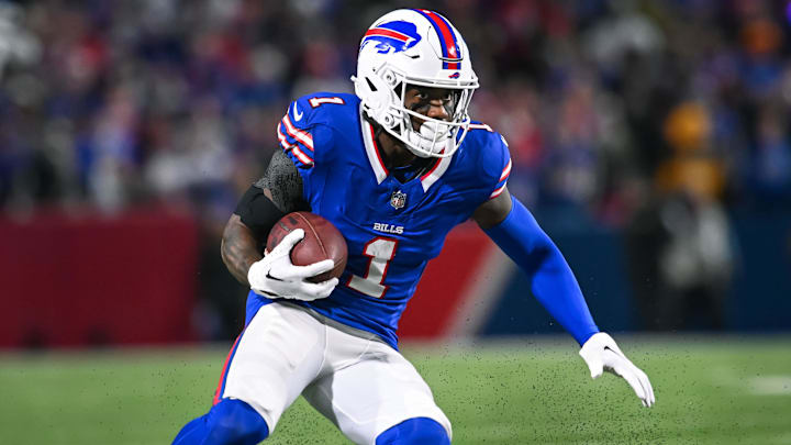 Buffalo Bills wide receiver Curtis Samuel (1) turns up field after making a catch against the Kansas City Chiefs in the fourth quarter at Highmark Stadium.