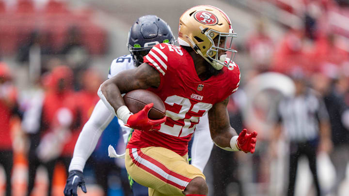 September 18, 2022; Santa Clara, California, USA; San Francisco 49ers running back Jeff Wilson Jr. (22) during the first quarter against the Seattle Seahawks at Levi's Stadium. Mandatory Credit: Kyle Terada-Imagn Images