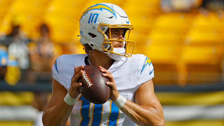 Los Angeles Chargers v Pittsburgh Steelers