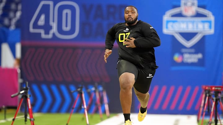 Oregon defensive lineman Jamaree Caldwell (DL07) participates in drills during the 2025 NFL Combine at Lucas Oil Stadium. 