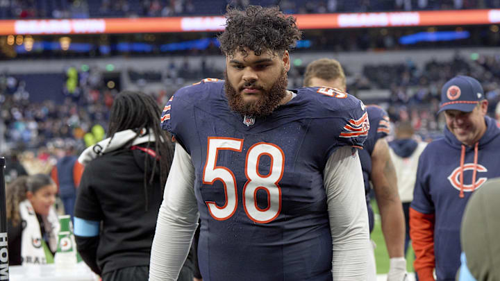 Darnell Wright will be among injury concern Monday when the Bears resume practices with a new coach.