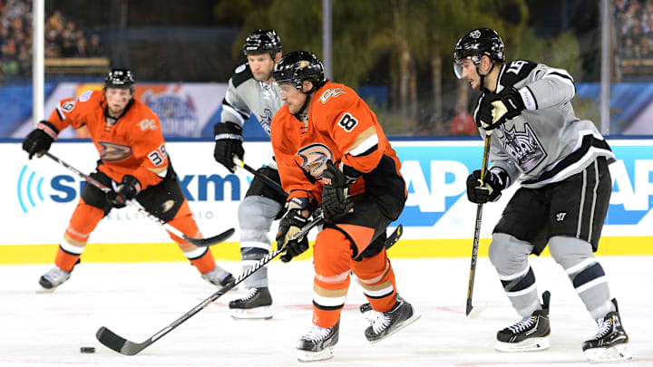 2014 Coors Light NHL Stadium Series - Anaheim Ducks v Los Angeles Kings