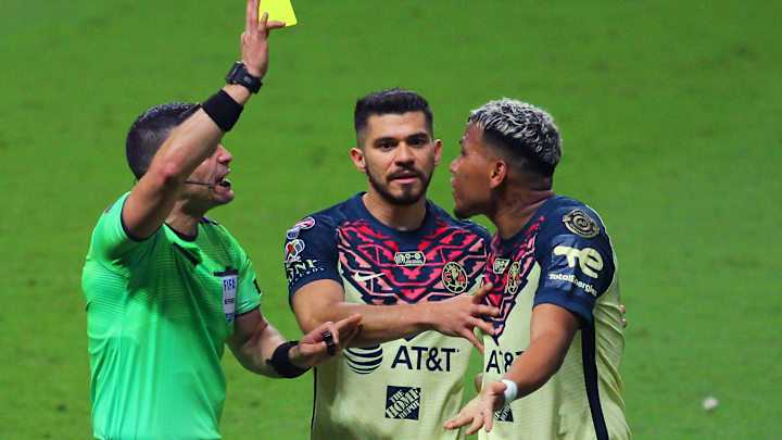 Ni Roger Martínez ni Henry Martín pudieron generar peligro ante el arco de Esteban Andrada. Ni Roger Martínez ni Henry Martín pudieron generar peligro ante el arco de Esteban Andrada.