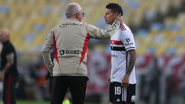 Recém-contratado, colombiano vem ganhando minutos no time principal