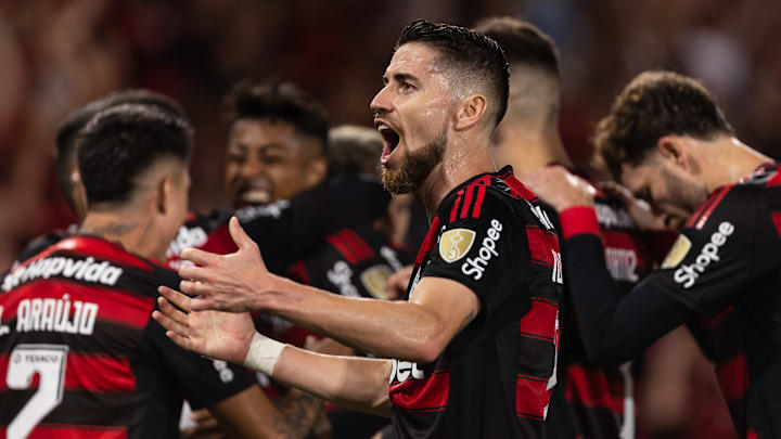 Jorginho já é peça importante no Flamengo Jorginho já é peça importante no Flamengo