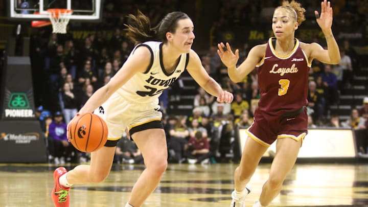 Loyola-Chicago v Iowa