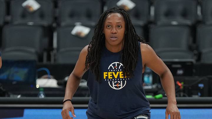 Aug 18, 2026; Toronto, Ontario, CAN; Indiana Fever guard Kelsey Mitchell (0) stretches during the warmup before a game against the Toronto Tempo at Scotiabank Arena. Mandatory Credit: Nick Turchiaro-Imagn Images Aug 18, 2026; Toronto, Ontario, CAN; Indiana Fever guard Kelsey Mitchell (0) stretches during the warmup before a game against the Toronto Tempo at Scotiabank Arena. Mandatory Credit: Nick Turchiaro-Imagn Images