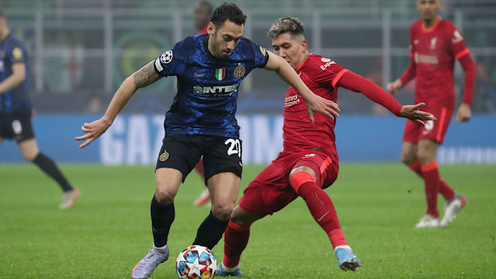 Hakan Calhanoglu e Roberto Firminio