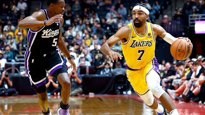 Sacramento Kings v Los Angeles Lakers