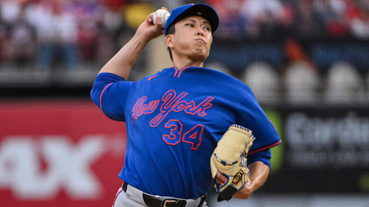 Mar 31, 2026; St. Louis, Missouri, USA; New York Mets starting pitcher Kodai Senga (34) pitches against the St. Louis Cardinals during the first inning at Busch Stadium. 