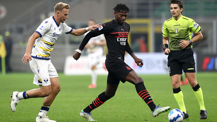 Hellas Verona e Milan se enfrentam pela rodada 36 da Serie A Italiana. 