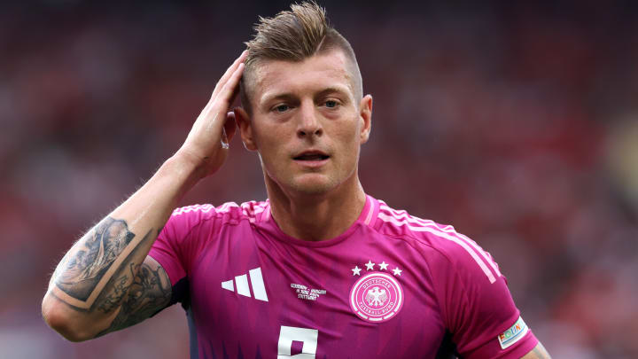 Toni Kroos quittera le football après cet Euro. Toni Kroos quittera le football après cet Euro.
