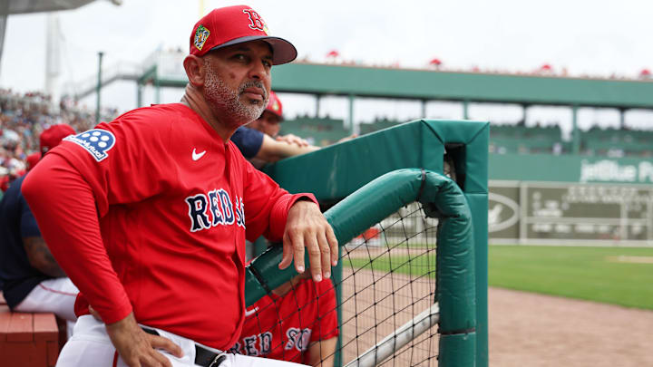 Boston Red Sox despidió al manager Alex Cora este sábado 