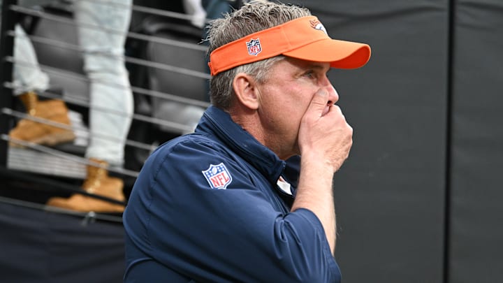 Denver Broncos v Las Vegas Raiders