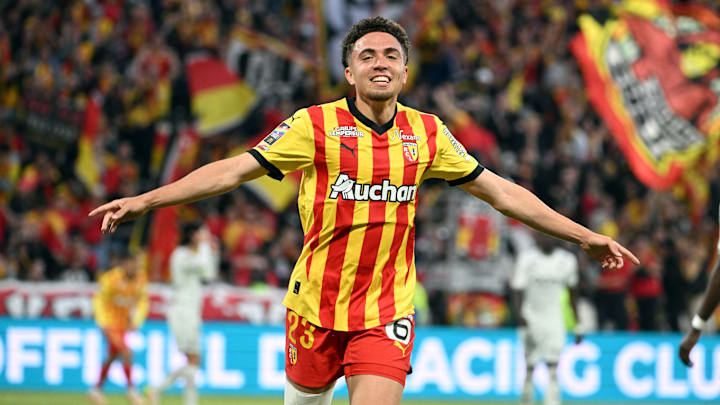 Neil El Aynaoui quitte officiellement le RC Lens, direction l'AS Roma. 