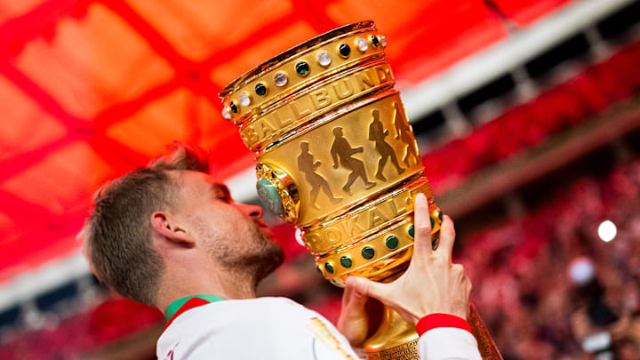 Der VfB Stuttgart gewann den Pokal 24/25