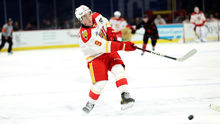 MONCTON, CANADA - NOVEMBER 10: Justin Poirier #9 of Baie-Comeau Drakkar shoots the puck against Moncton Wildcats during the third period at Avenir Centre on November 10, 2024 in Moncton, Canada. (Photo by Dale Preston/Getty Images)