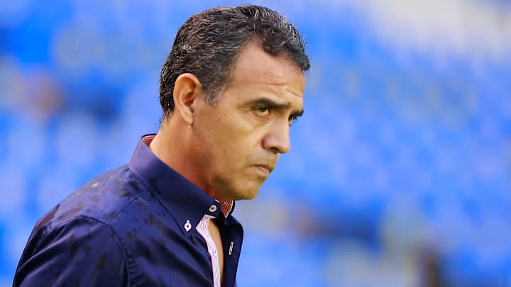 La victoria se le sigue negando a Ricardo Cadena y Chivas.