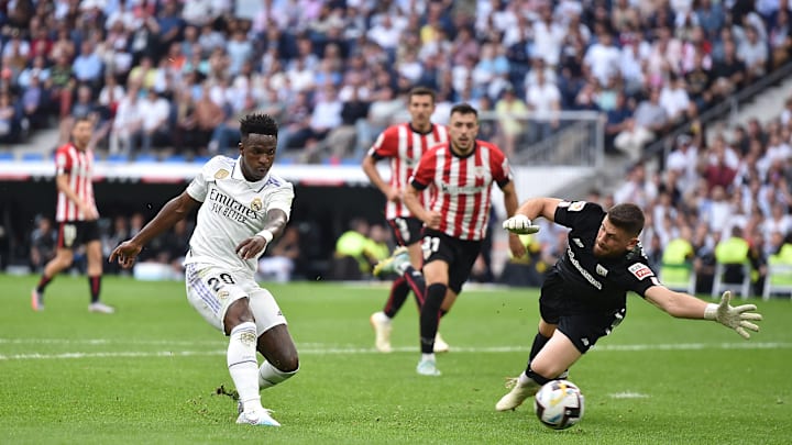 O clube merengue inicia o campeonato enfrentando o Athletic Bilbao