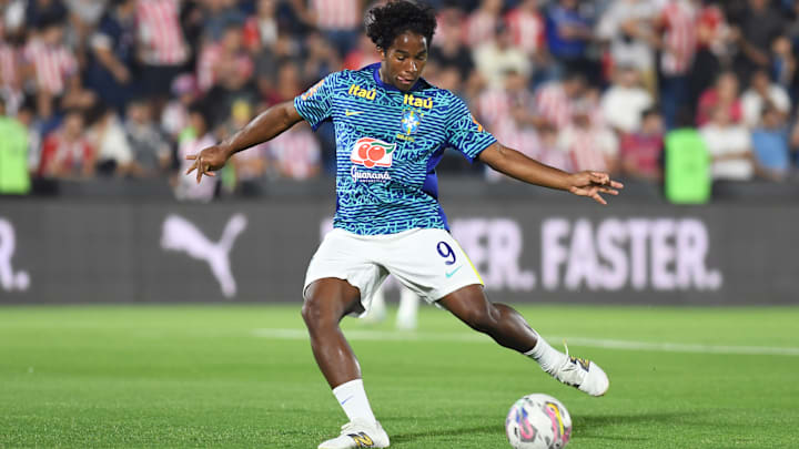 Endrick deve iniciar como titular em Chile x Brasil