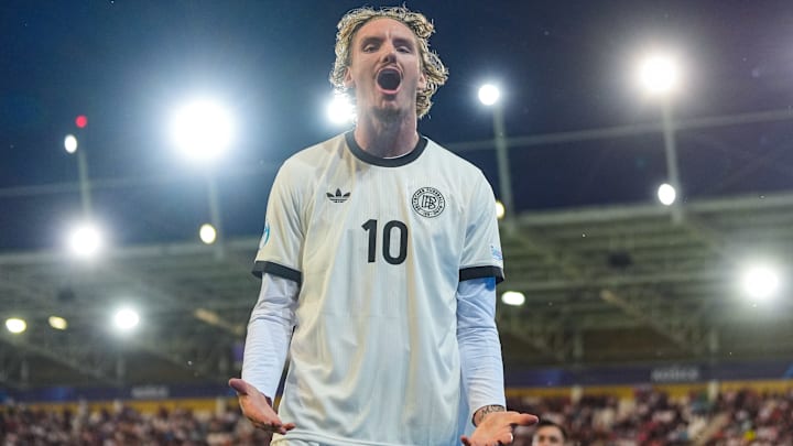 Bayern Munich set to make opening offer for Nick Woltemade next week.