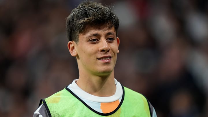 Arda Güler ne joue que très peu avec le Real Madrid.